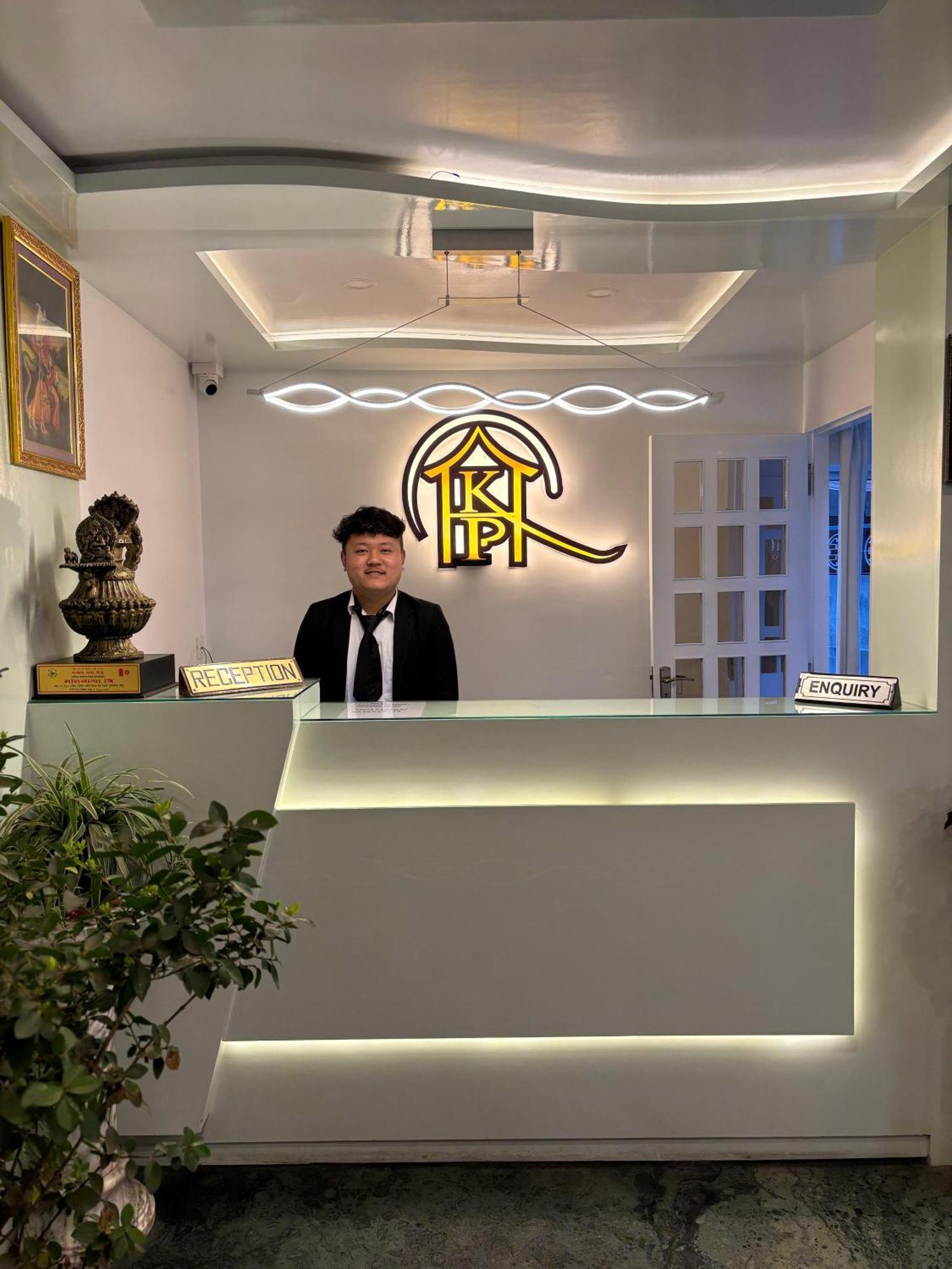 Hotel Kasturi Palace & Restaurant Darjeeling Дарджилінг Екстер'єр фото