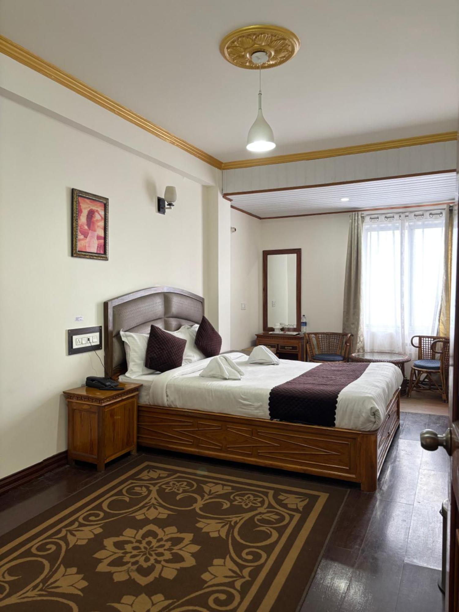 Hotel Kasturi Palace & Restaurant Darjeeling Дарджилінг Екстер'єр фото